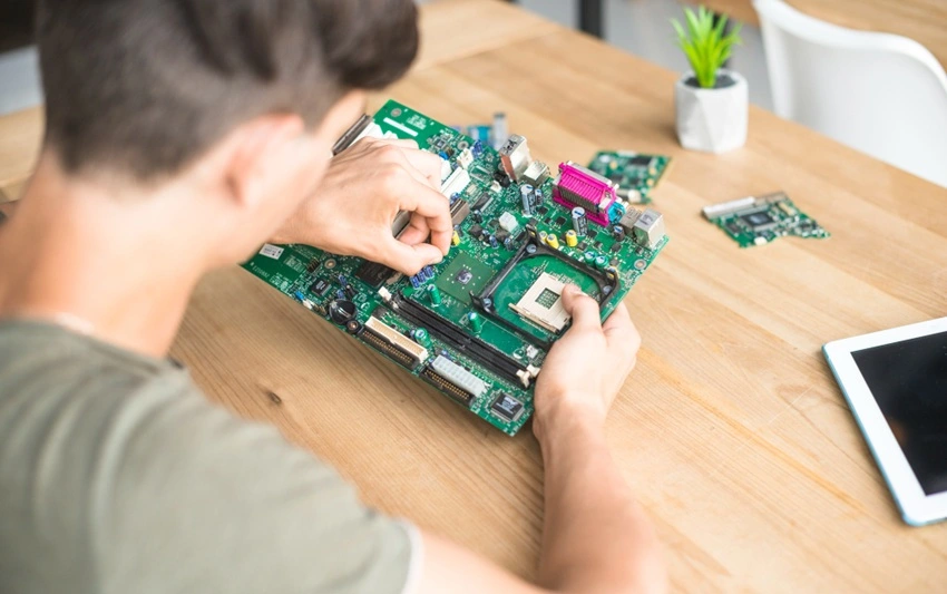 What Does an Embedded Systems Engineer Actually Do?