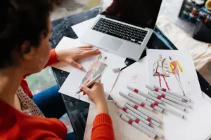 CAN YOU BECOME A FASHION DESIGNER WITHOUT STRONG DRAWING SKILLS?