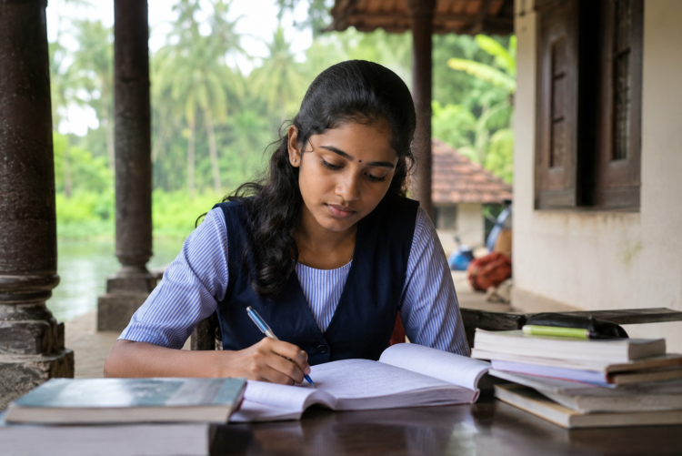 Snehapoorvam-Scholarship