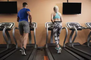 TREADMILL VS. BIKE: WHICH ONE IS RIGHT FOR ME?